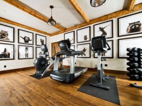 How to decorate workout room