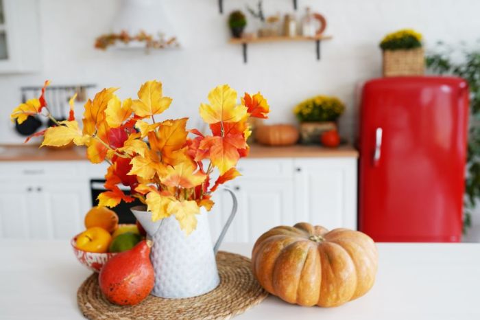 When to start decorating for fall 2015